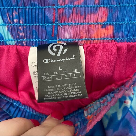 C9 CHAMPION • Blue + Pink Graffiti Wash 2" Woven Athletic Running Shorts - Picture 4 of 6